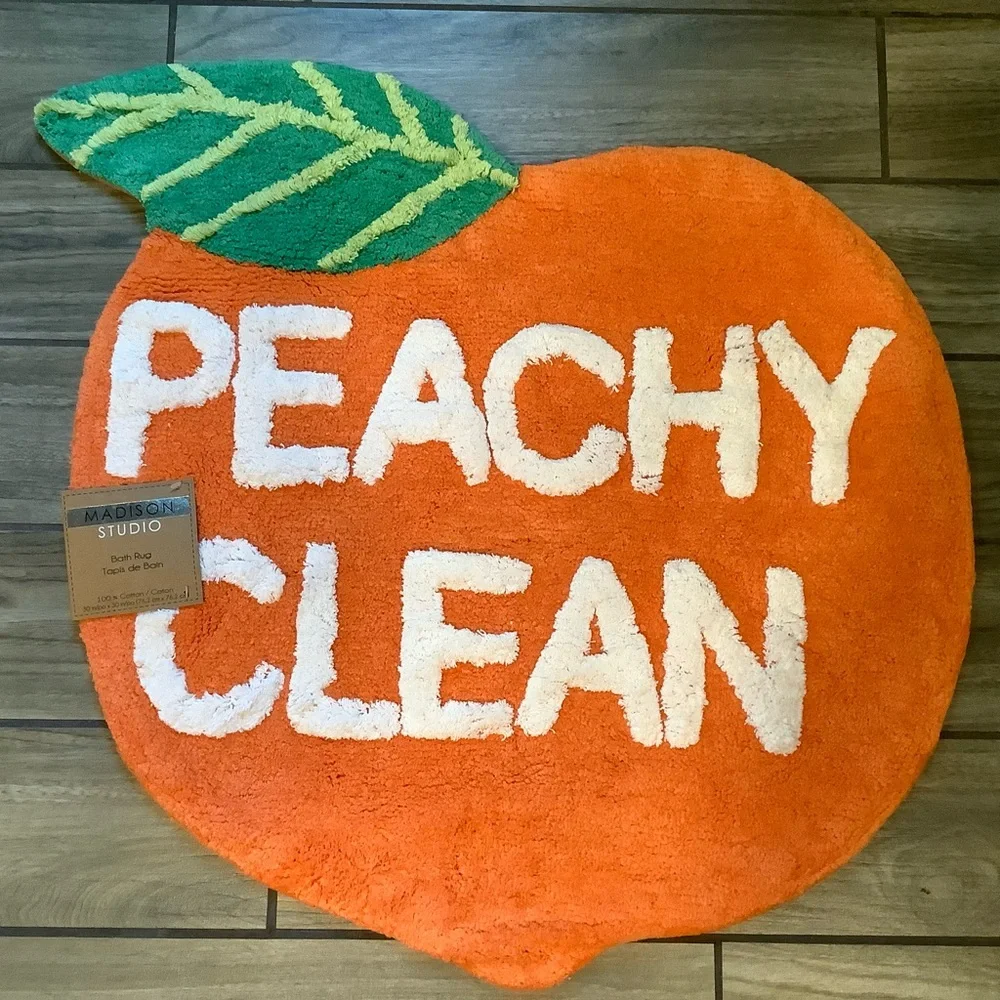 MADISON STUDIO 30in Peachy Clean Bath Mat